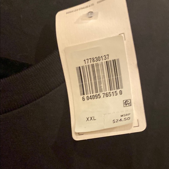 Levi's Black and Red Short Sleeve Tee - Picture 3 of 8